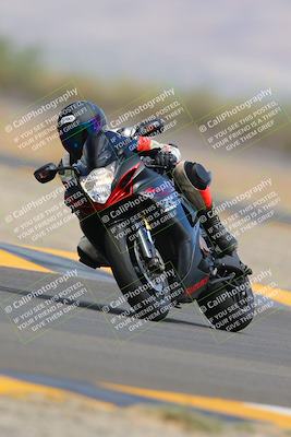 media/Sep-11-2022-SoCal Trackdays (Sun) [[81b7e951af]]/Turn 14 (1130am)/